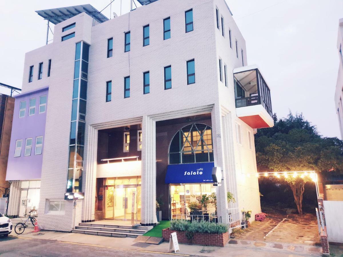 Picasso Guesthouse Mokpo Bagian luar foto